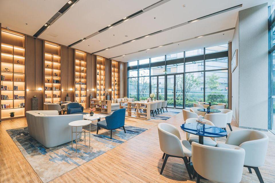 Atour Hotel (Jiangyin Binjiang Middle Road Sports Center) 22/28