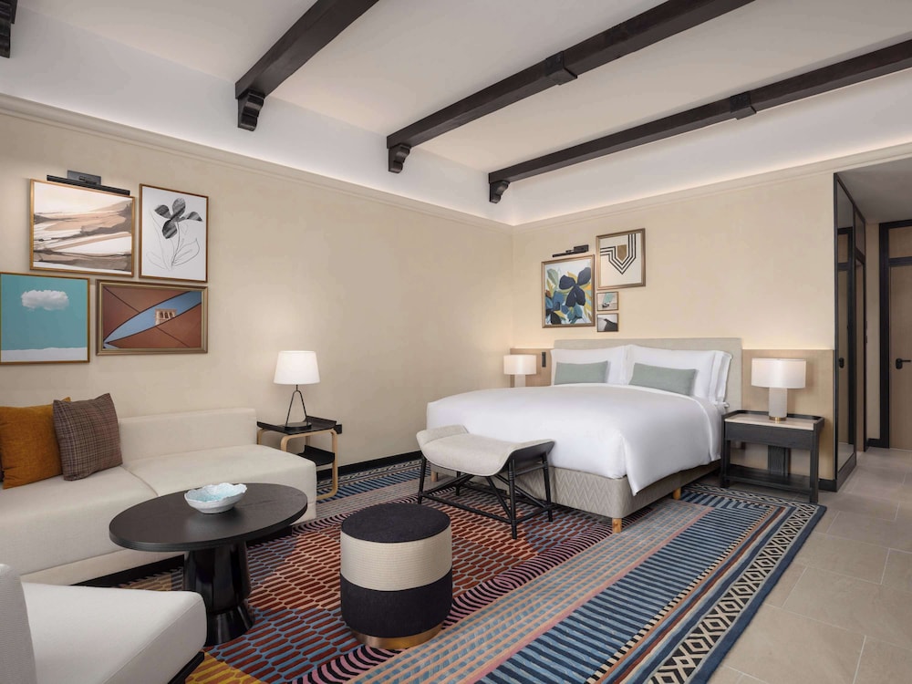 1 Bedroom, Suite, King Bed, Beach Front، Sofitel Ras Al Khaimah Al Hamra Beach Resort 3/8