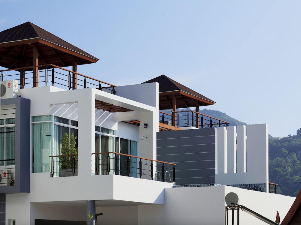 KATA SEA VIEW VILLAS 1/39
