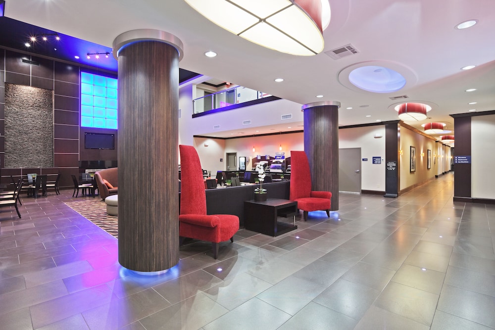 Holiday Inn Express Amp Suites North Dallas At Preston 10/48