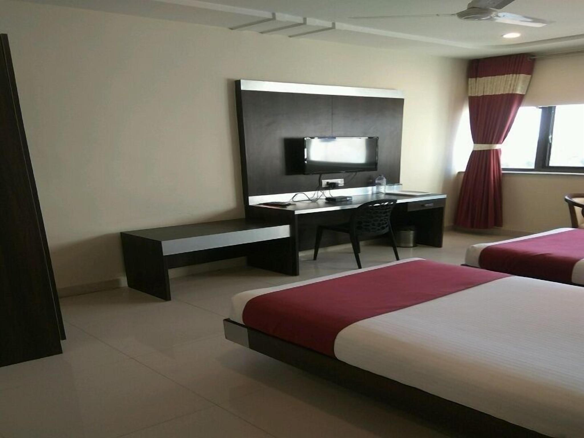 Deluxe, Double Bed