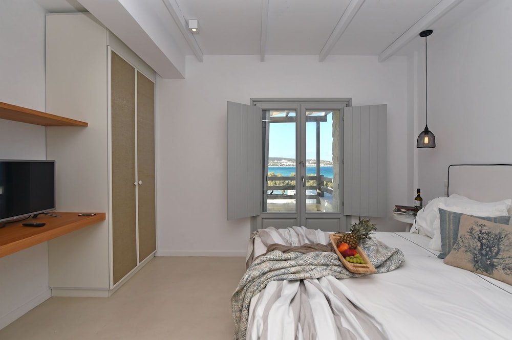 Empire Luxury Villas 8/48