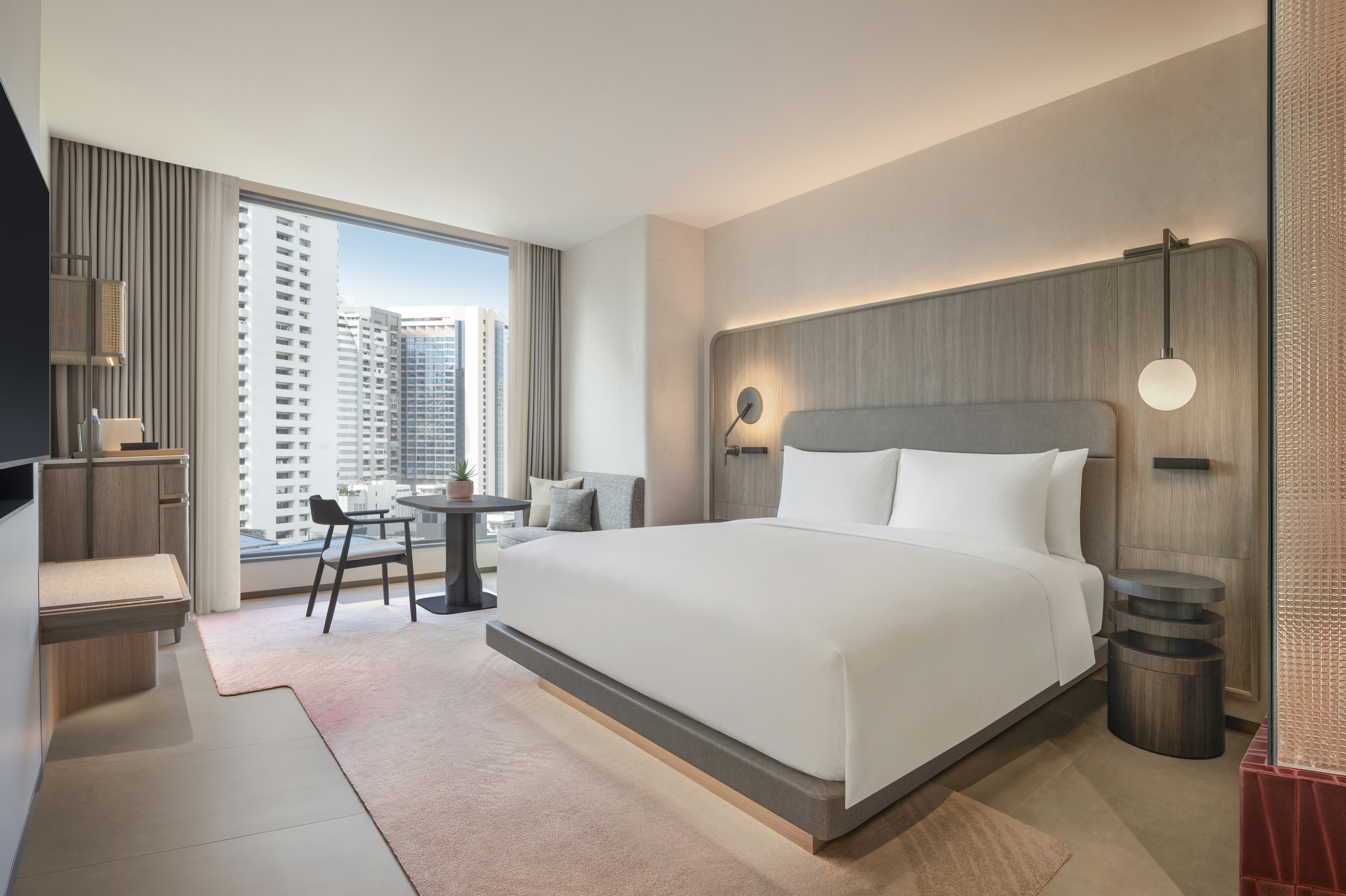 PREMIUM, KING BED, HIGH FLOOR
