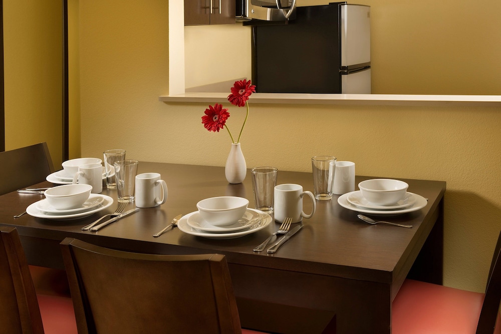 TownePlace Suites by Marriott Dallas DFW Airport North/Grapevine 16/50
