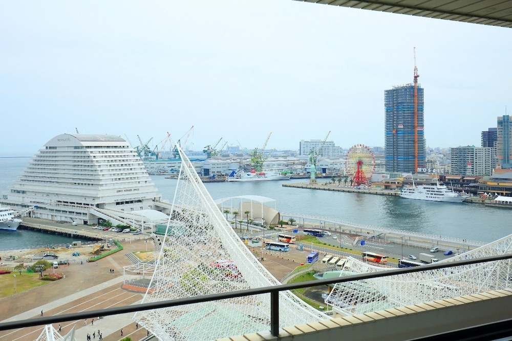 Hotel Okura Kobe 56/63