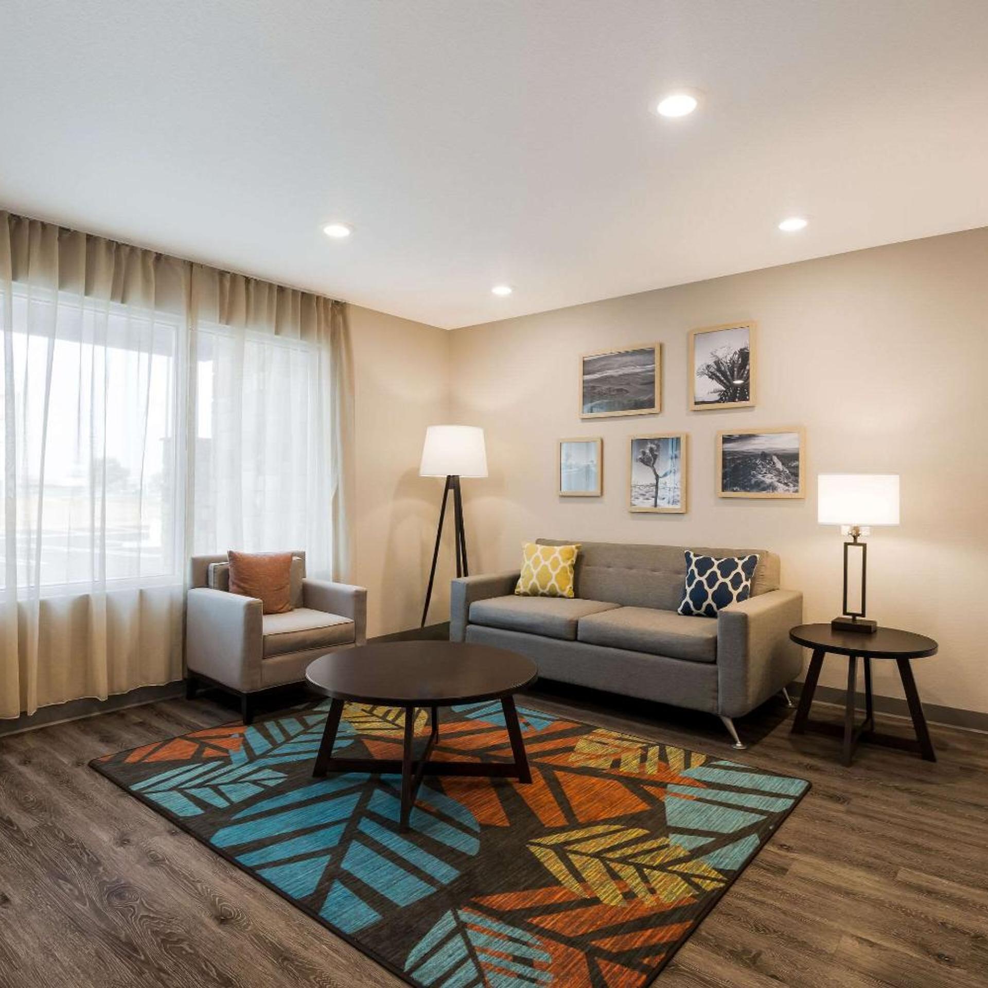 WoodSpring Suites Moreno Valley 14/26