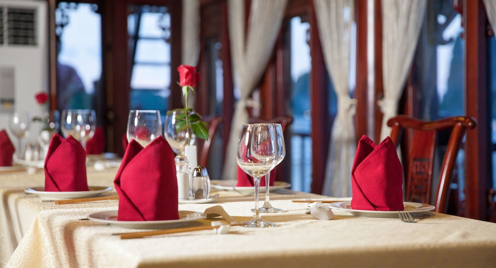 Halong Royal Palace Cruise 47/62