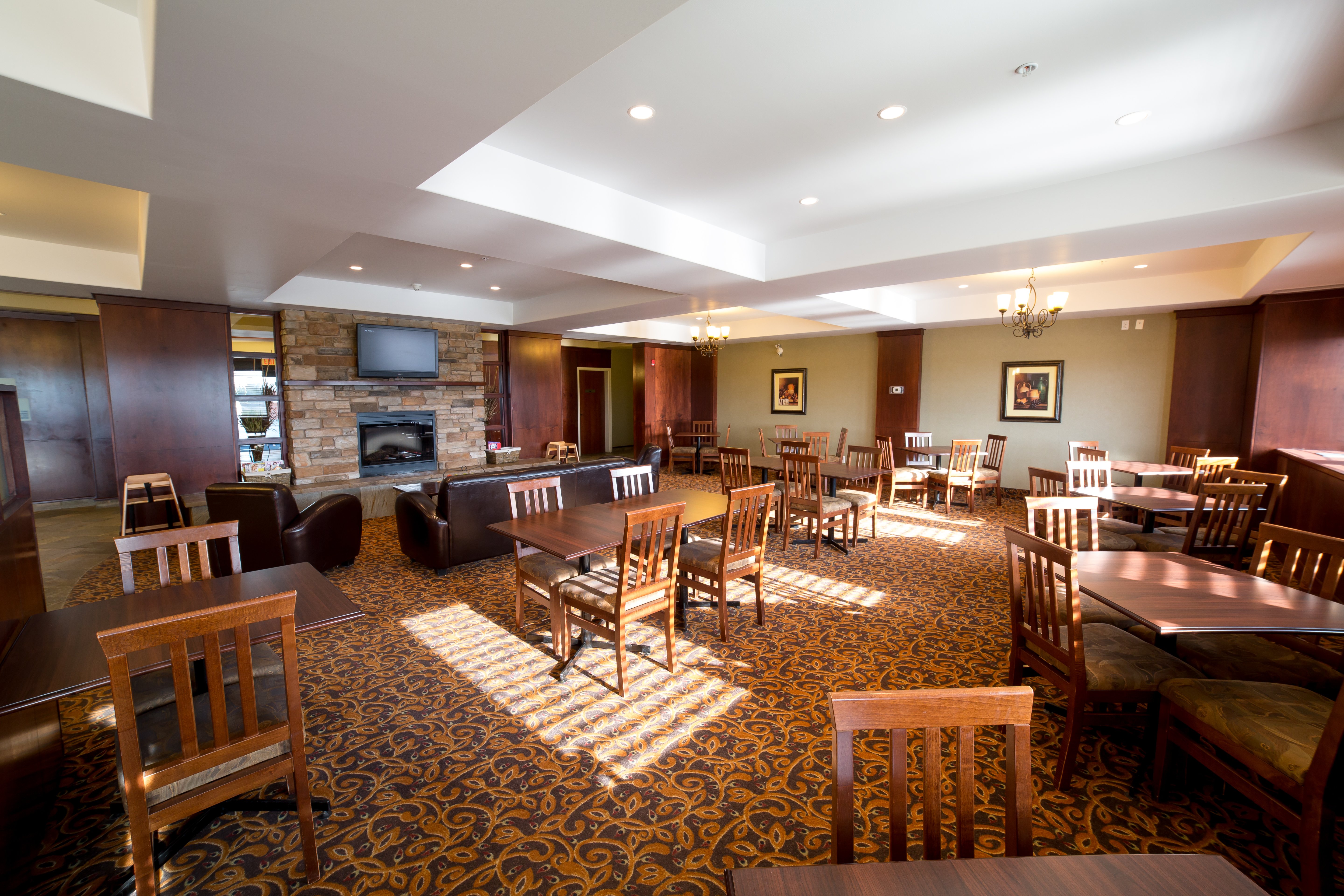 Holiday Inn Express Hotel & Suites Drayton Valley 35/50