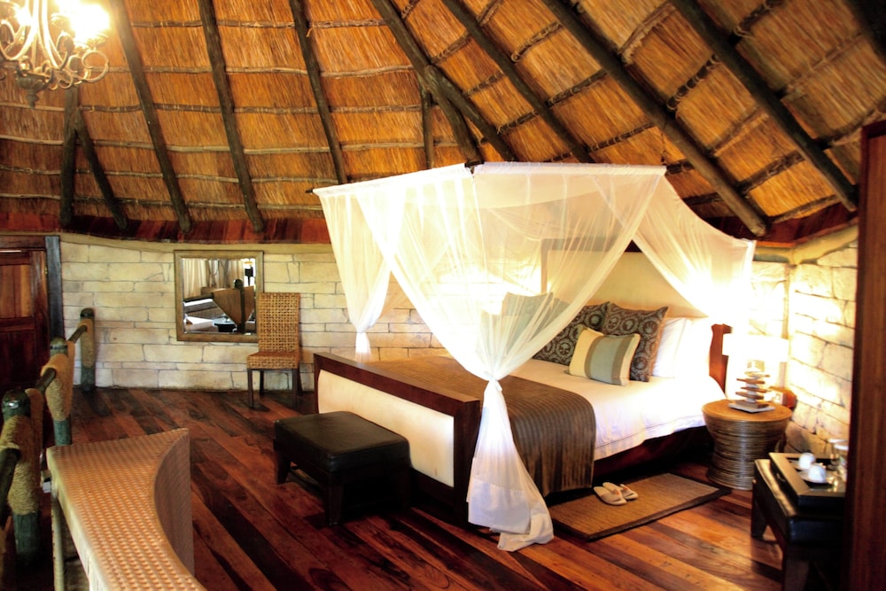 Room at Serena Mivumo River Lodge, SELOUS GAME RESERVE