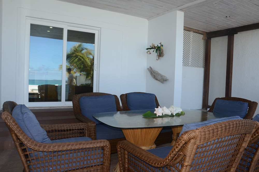 Caprice 14 Cable Beach Luxury Villa 9/24