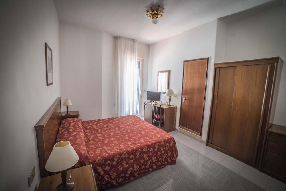 STANDARD, TWIN BEDS