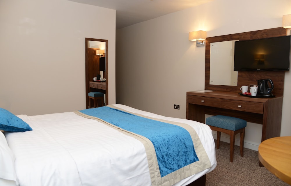 EX. BEST WESTERN WATERLOO HTL LDG 12/50