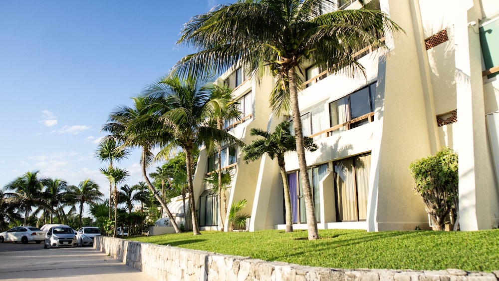 Seaside Condo By Solymar 20/50