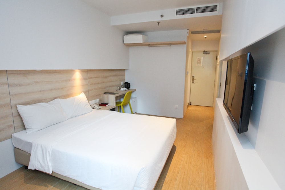 Summer View Hotel 14/40