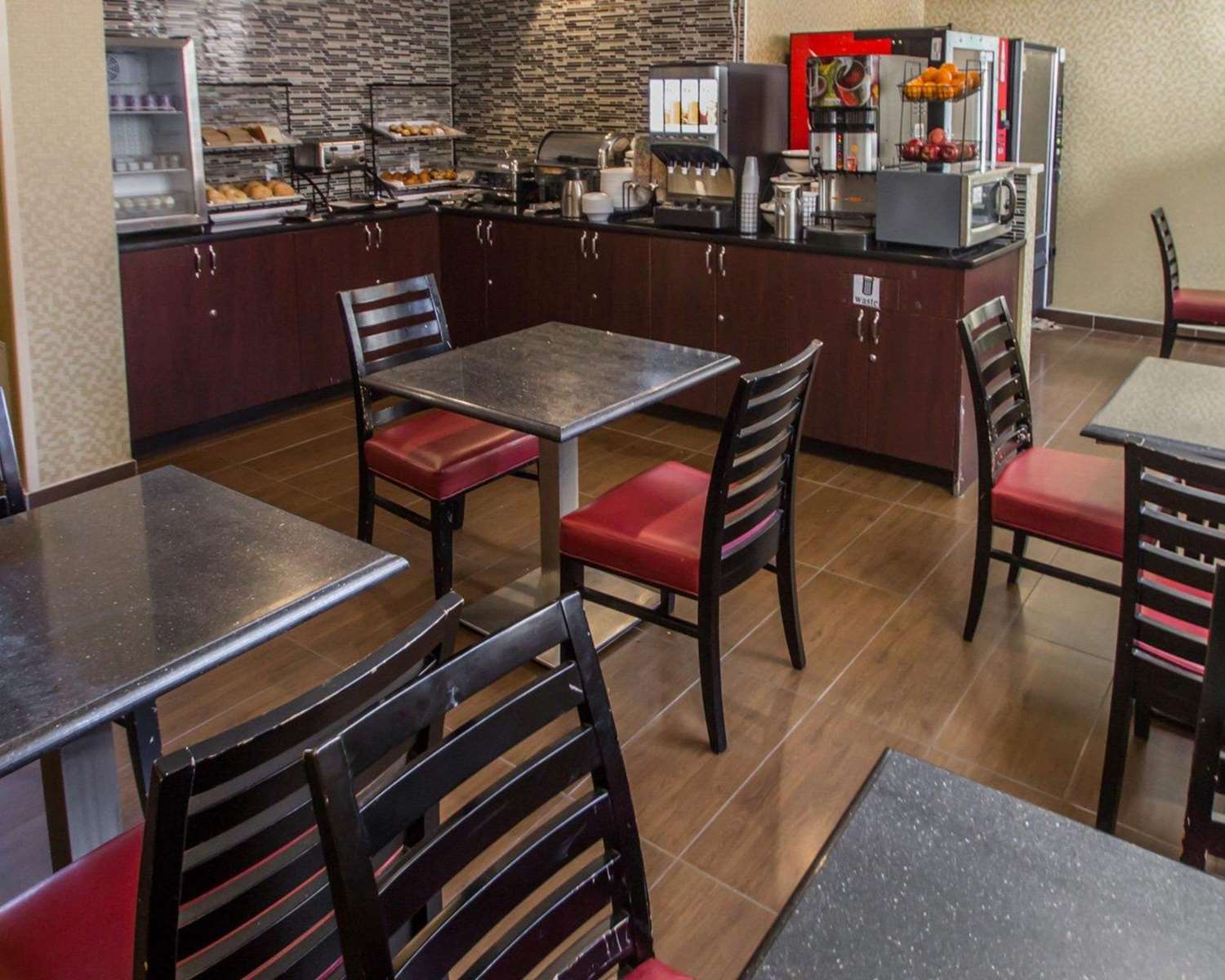 restaurant cafeteria