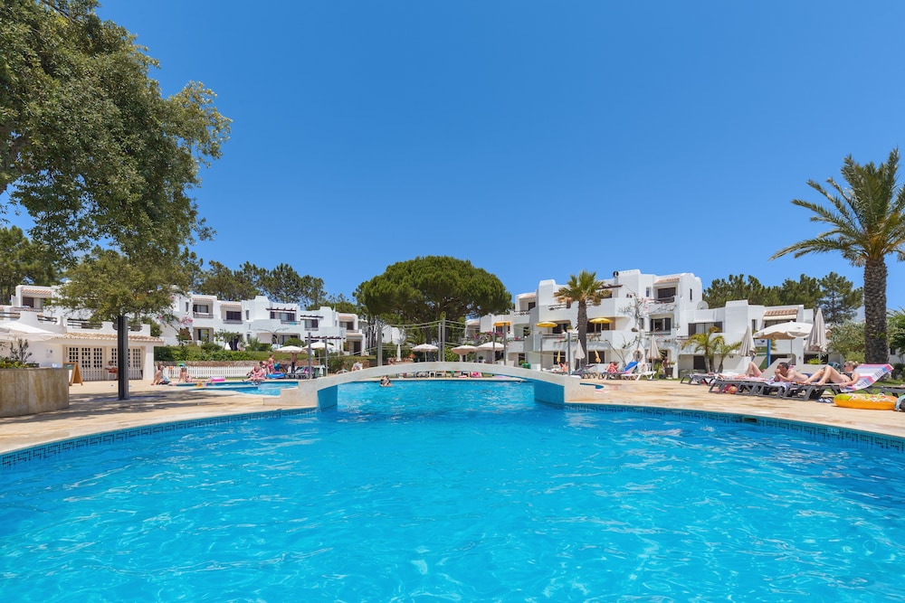 Balaia Golf Village 16/94