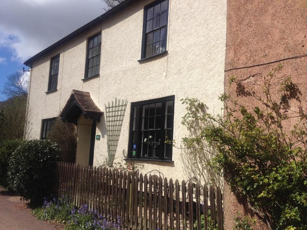 Dunster Mill House 2/48