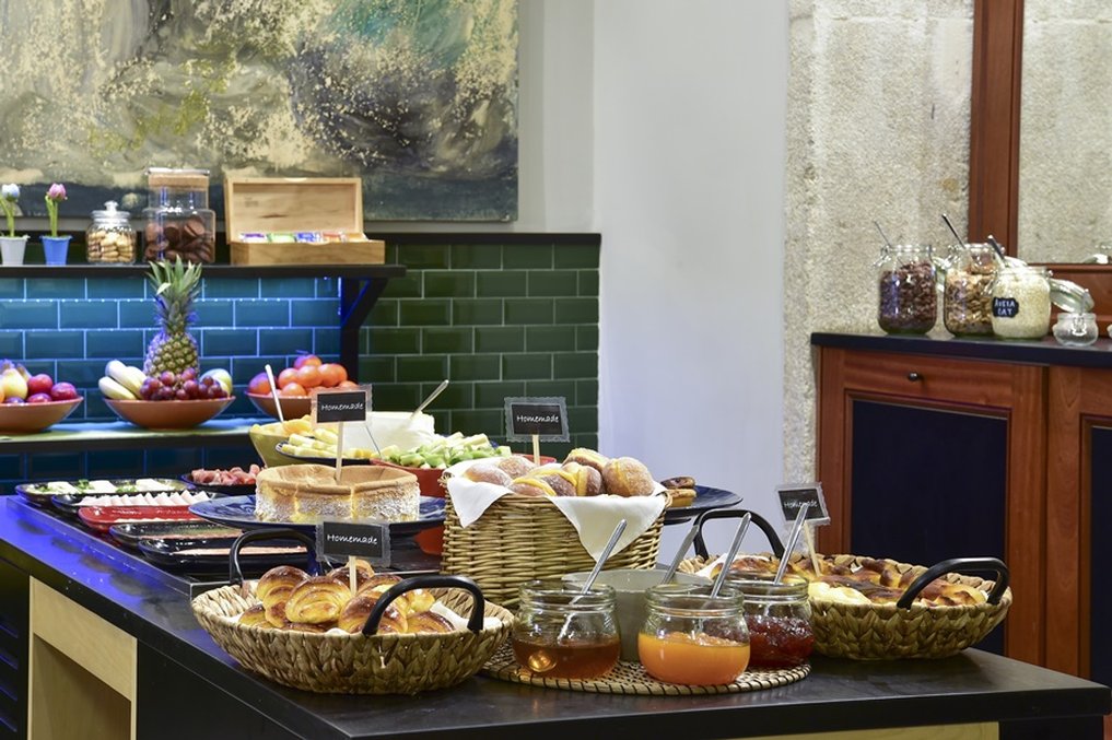 The Editory House Ribeira Porto Hotel 37/40