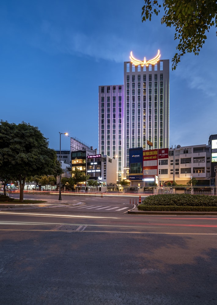 MUONG THANH LUXURY SAI GON 5/50