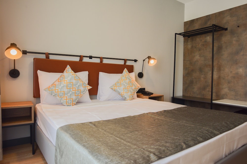 ECONOMY, DOUBLE BED