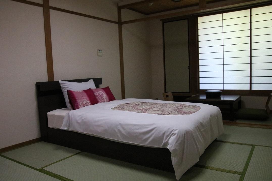 Japanese Western, Deluxe, Mountain View