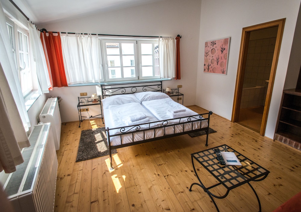 Hotel Leonardo 38/50