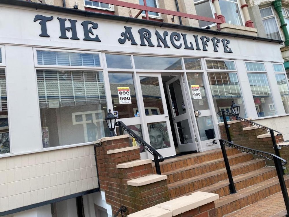 The Arncliffe Hotel 1/50