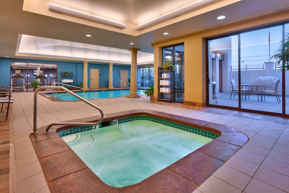swimming pool spa