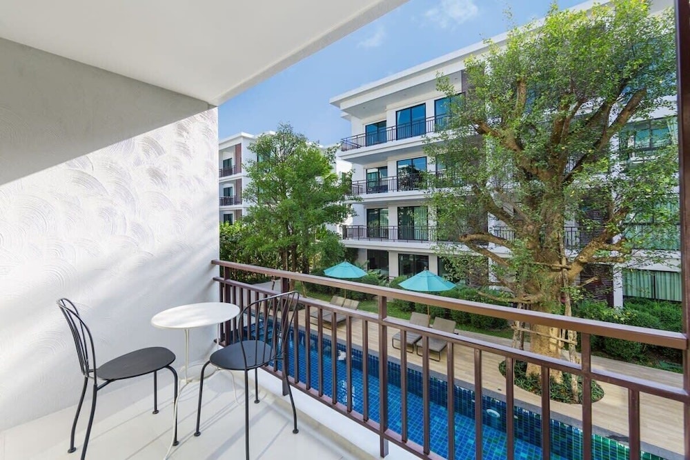 The Title Condo By Tropiclook 5/99