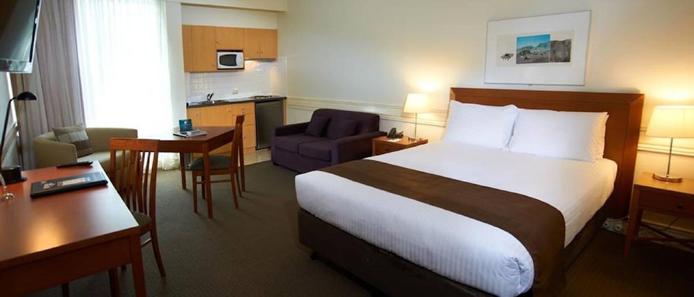Beaumont Kew Hotel 10/47