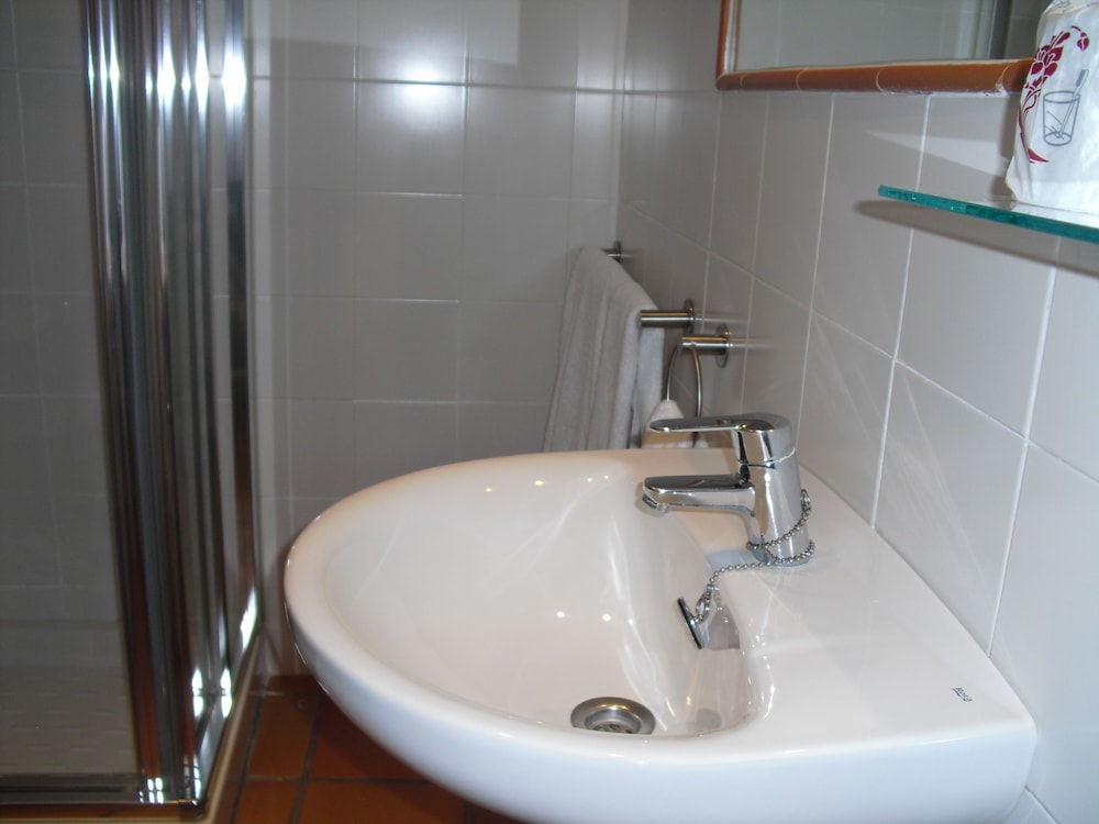 Hotel Ronda 23/24