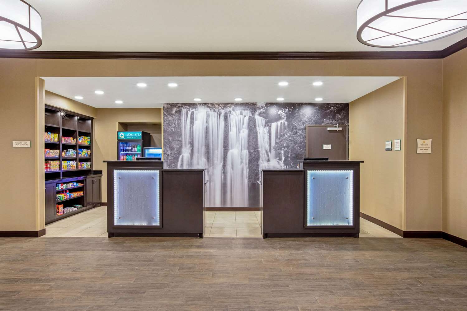 La Quinta Inn & Suites by Wyndham Gillette 7/47