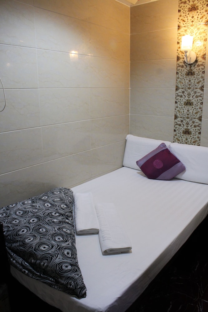 Russian Hotel 13/34