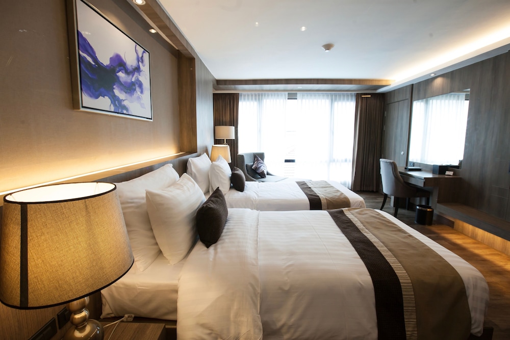 Arte Hotel 23/75