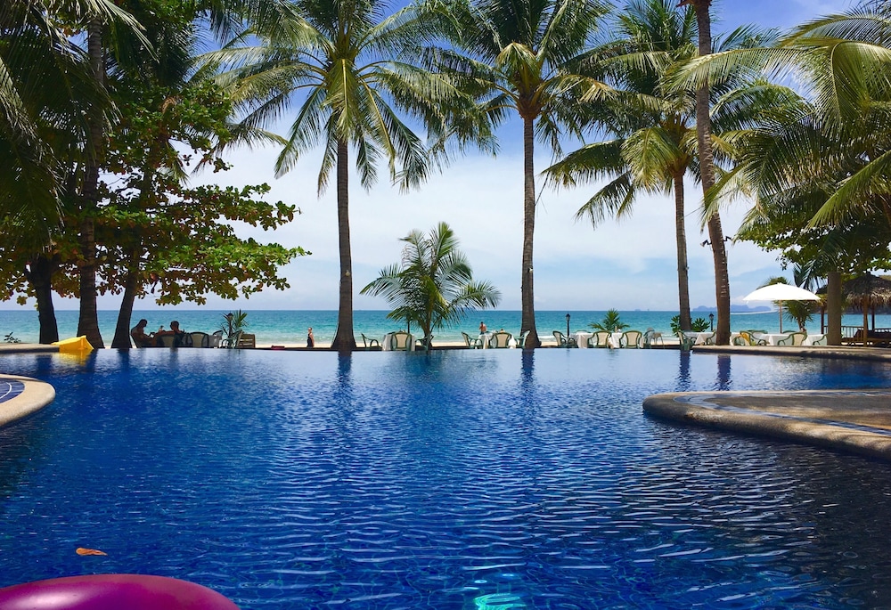 Noble House Beach Resort 8/63