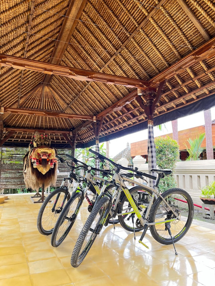 Alam Puisi Villa 36/66