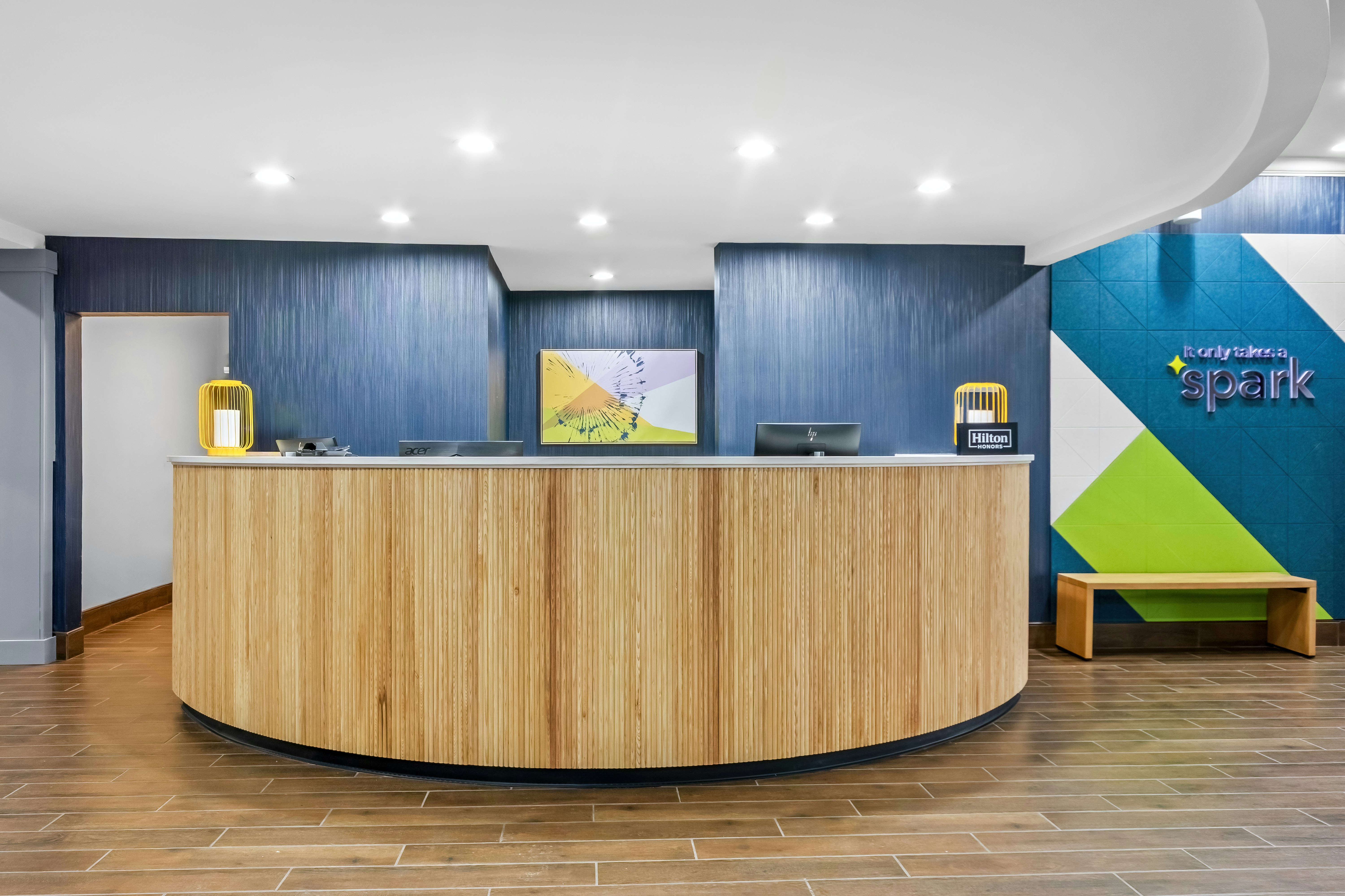 Spark by Hilton Cincinnati Fairfield 6/42