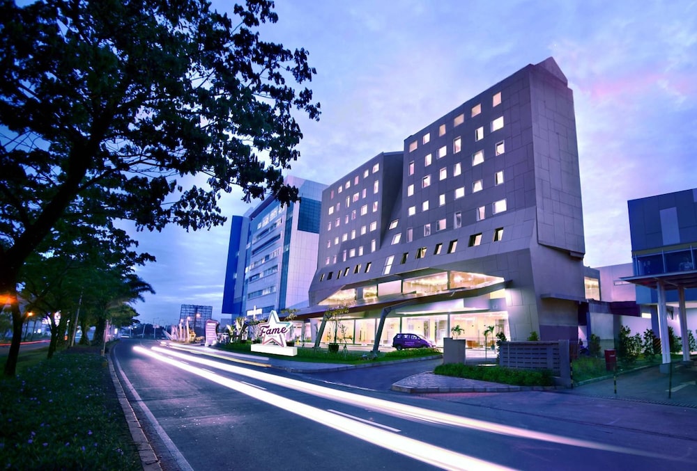 Fame Hotel Gading Serpong in Gading Serpong