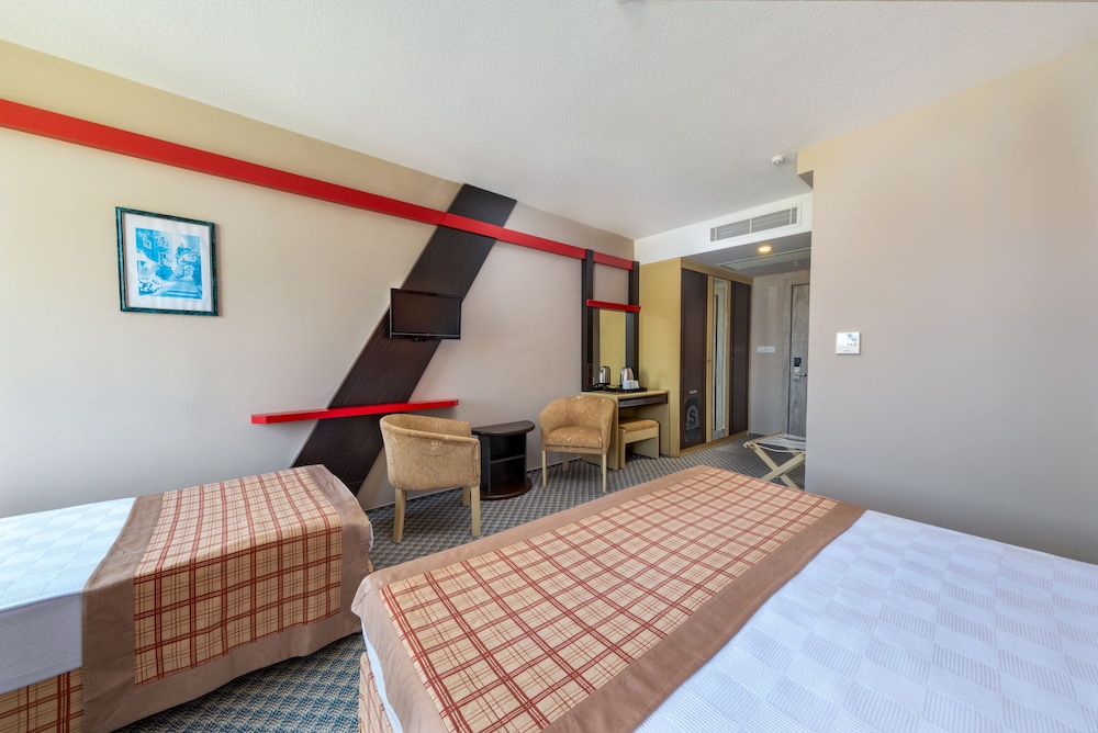 Senza Sunset Beach Hotel 53/87