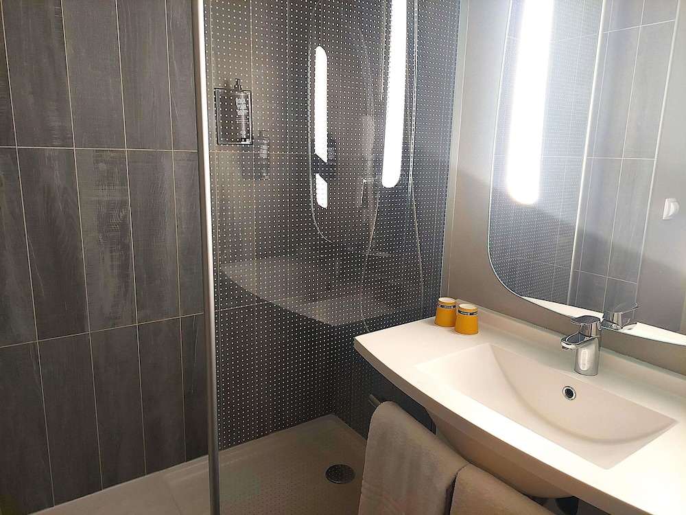 Ibis Falaise Coeur De Normandie 56/58