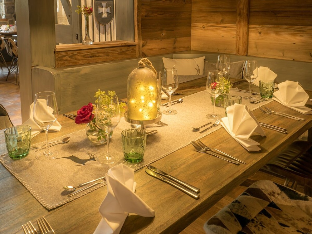 Landhotel Goldenes Kreuz 34/43