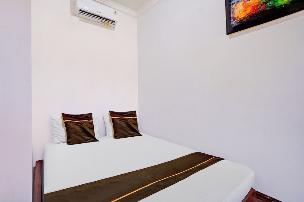 Hotel O near UNISLA formerly Homestay Bougenville 18/44