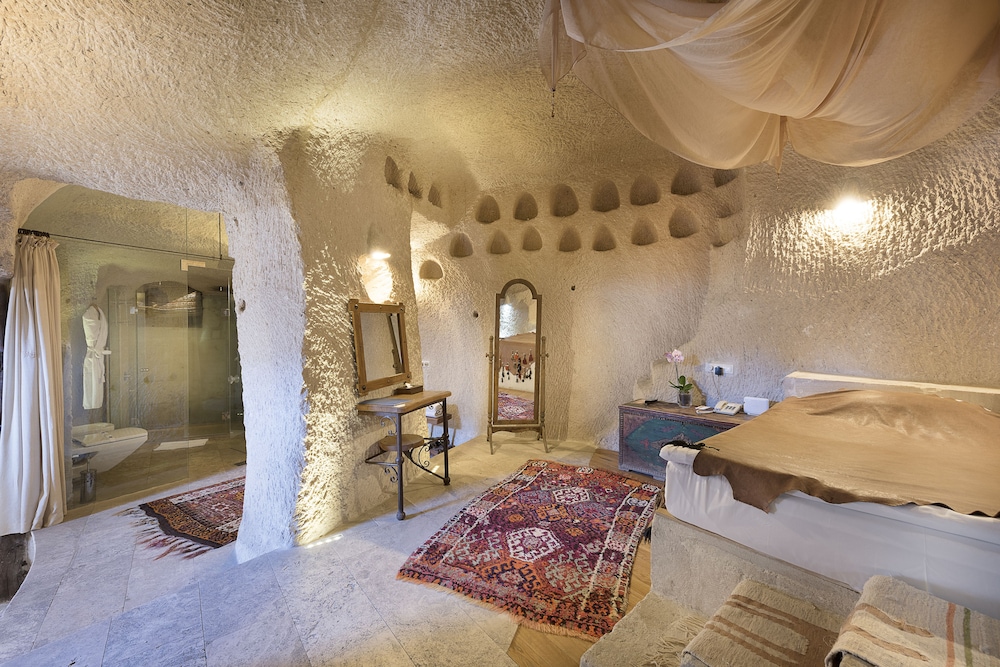 Anatolian Houses 40/73