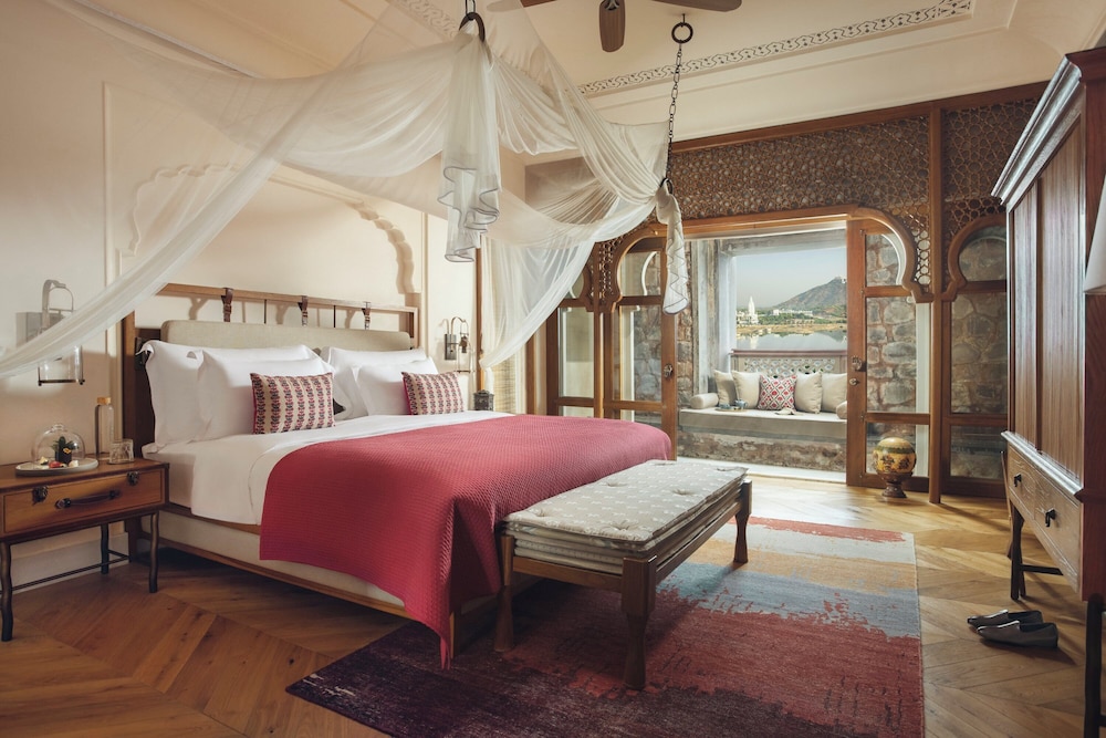 Aravali, Suite, King Bed