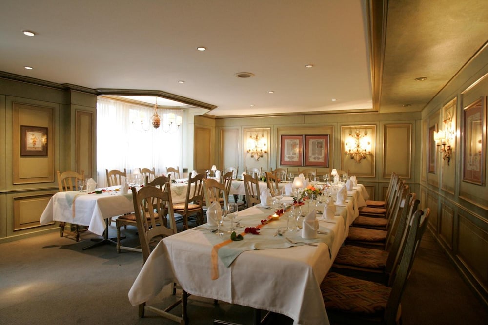 Steichele, Hotel Restaurant Weinstube 24/39
