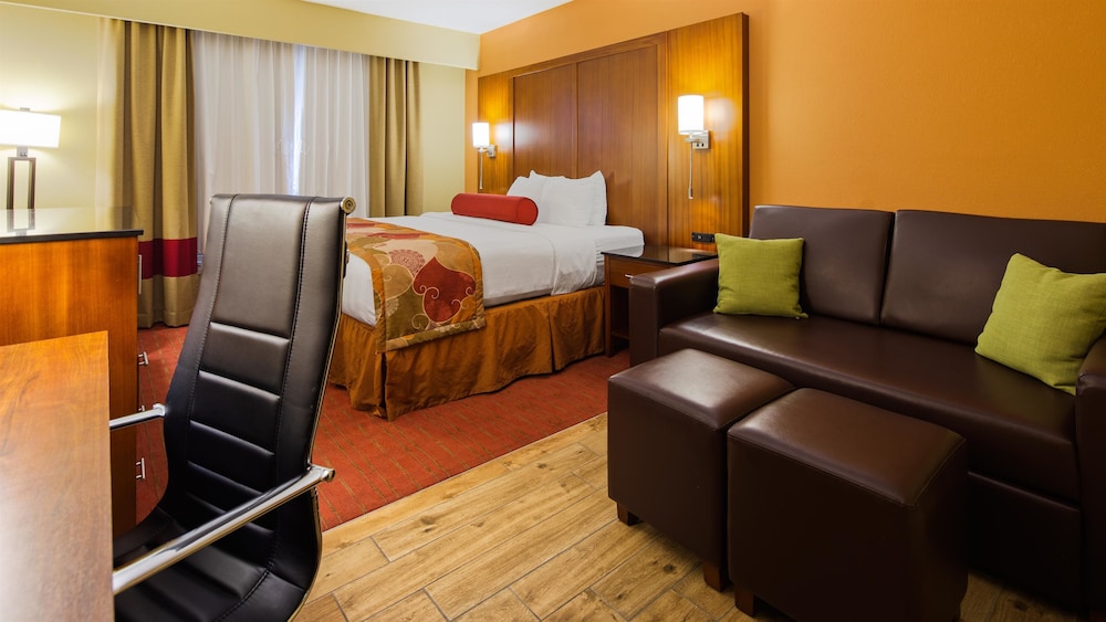 Best Western Plus Georgetown Corporate Center Hotel 30/41