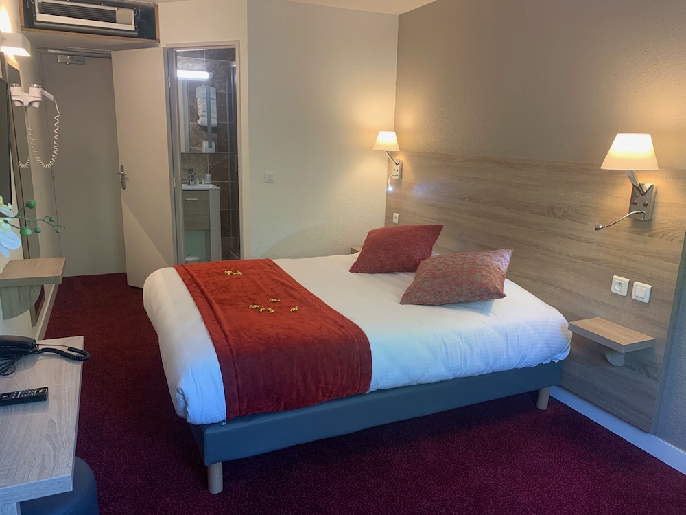 Hotel the Originals Nimes Costieres 12/60