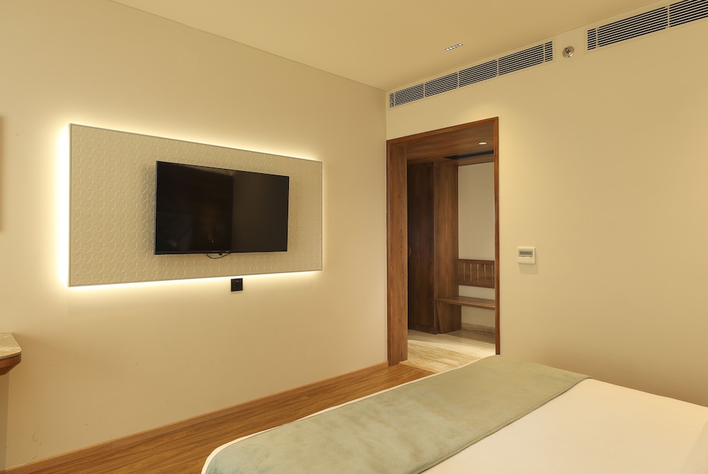 INDUS BIZNOTEL 16/48