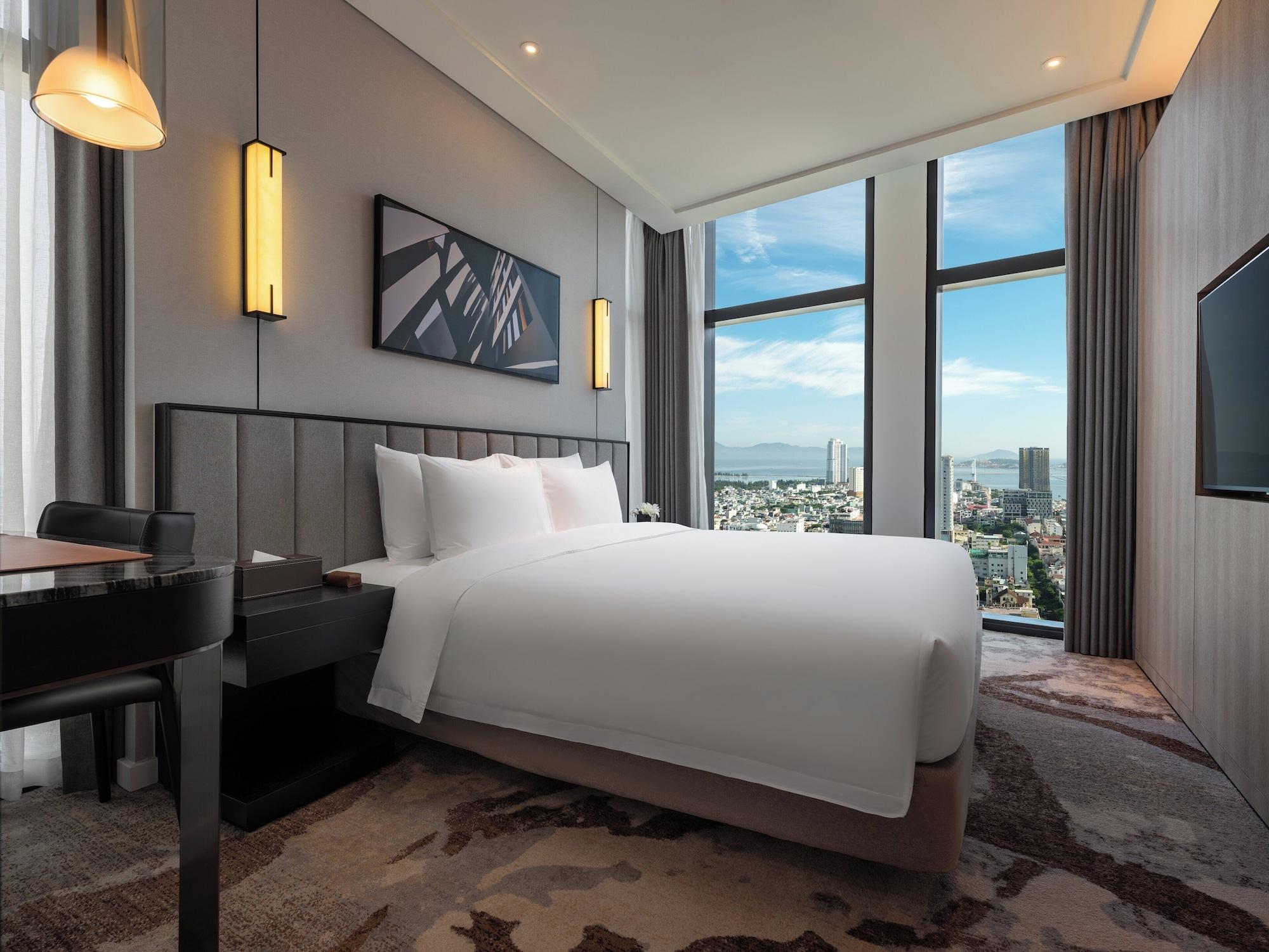 Junior Suite, Multiple Beds