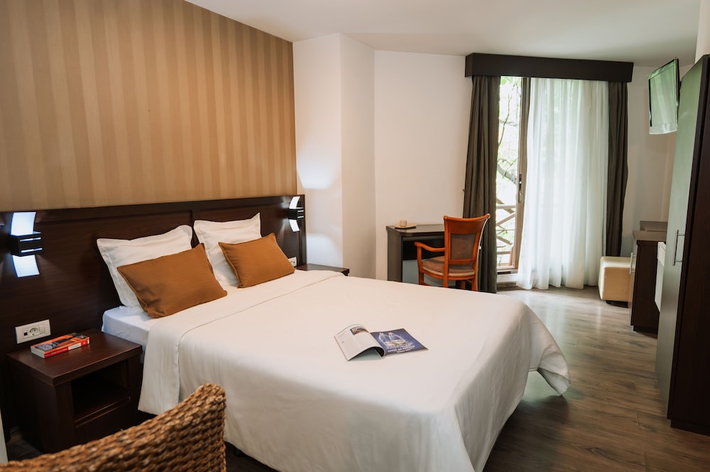 Hotel Duke Armeneasca 14/65